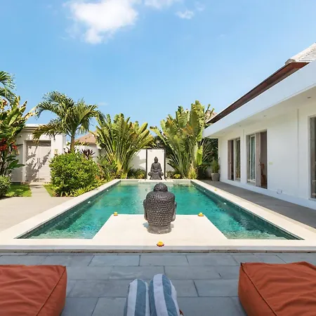 Wonderful 4Br Villa In Seminyak Exterior photo