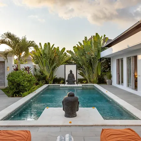 Wonderful 4Br Villa In Seminyak Exterior photo