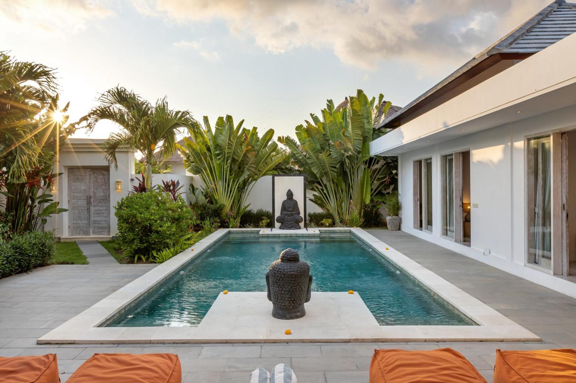 Villa Wonderful 4br In Seminyak (Bali)