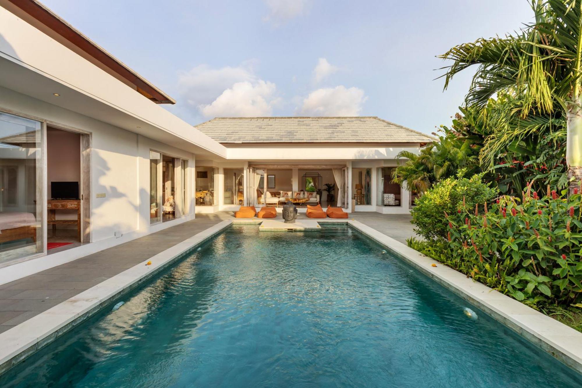 Villa Wonderful 4br In Seminyak (Bali)