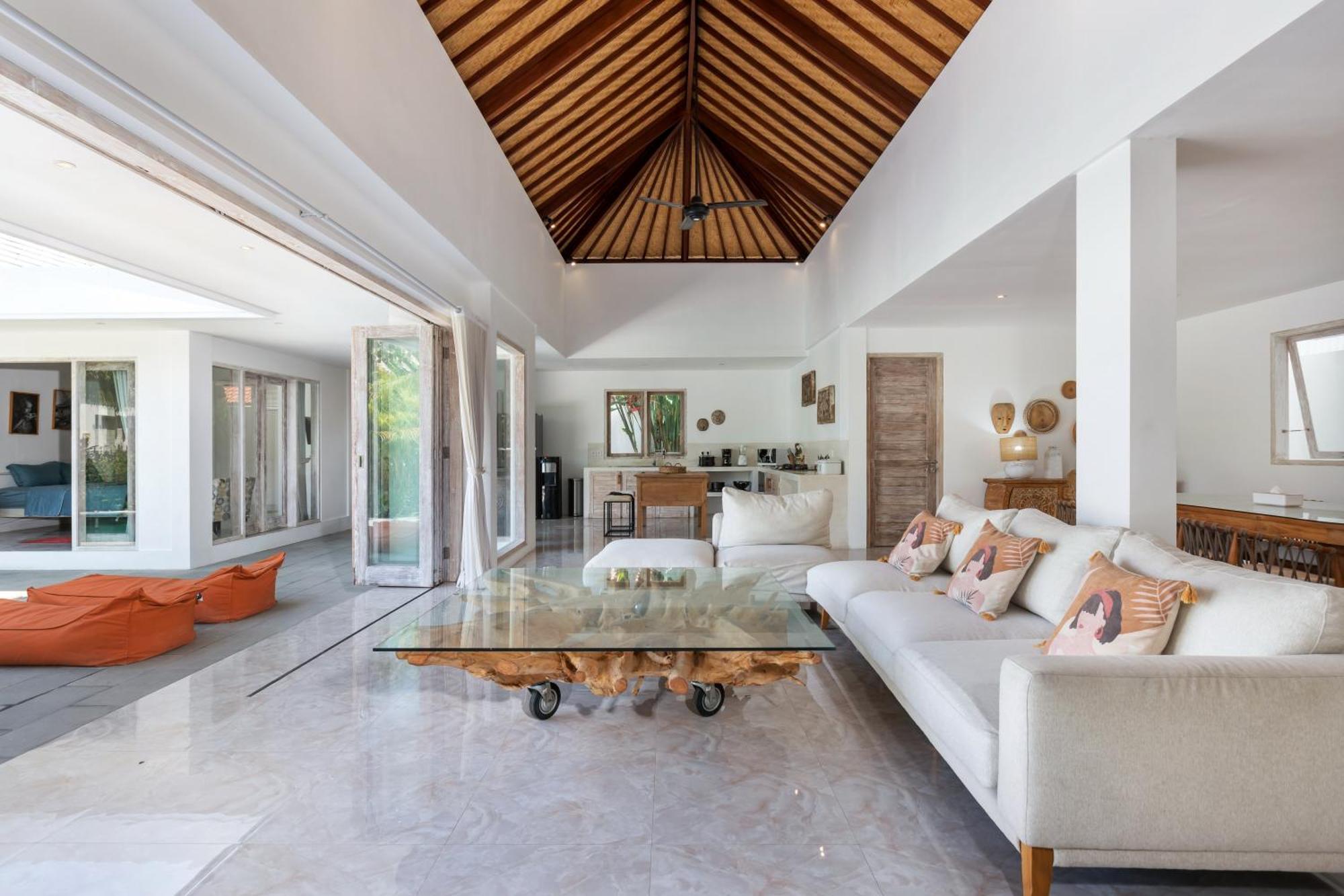 Villa Wonderful 4br In Seminyak (Bali)